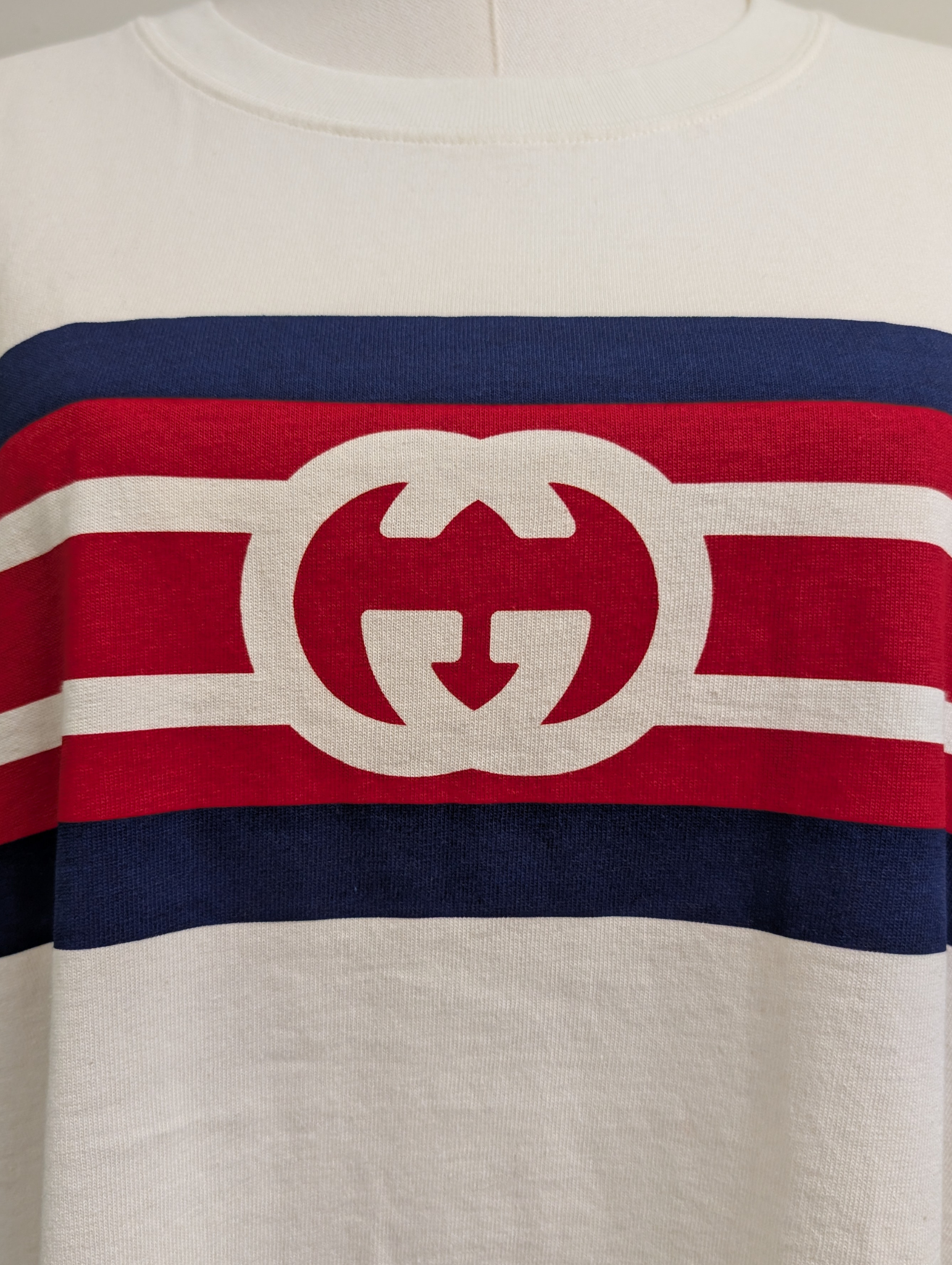 NWT Gucci Cream GG Logo T-Shirt Mens Size XS