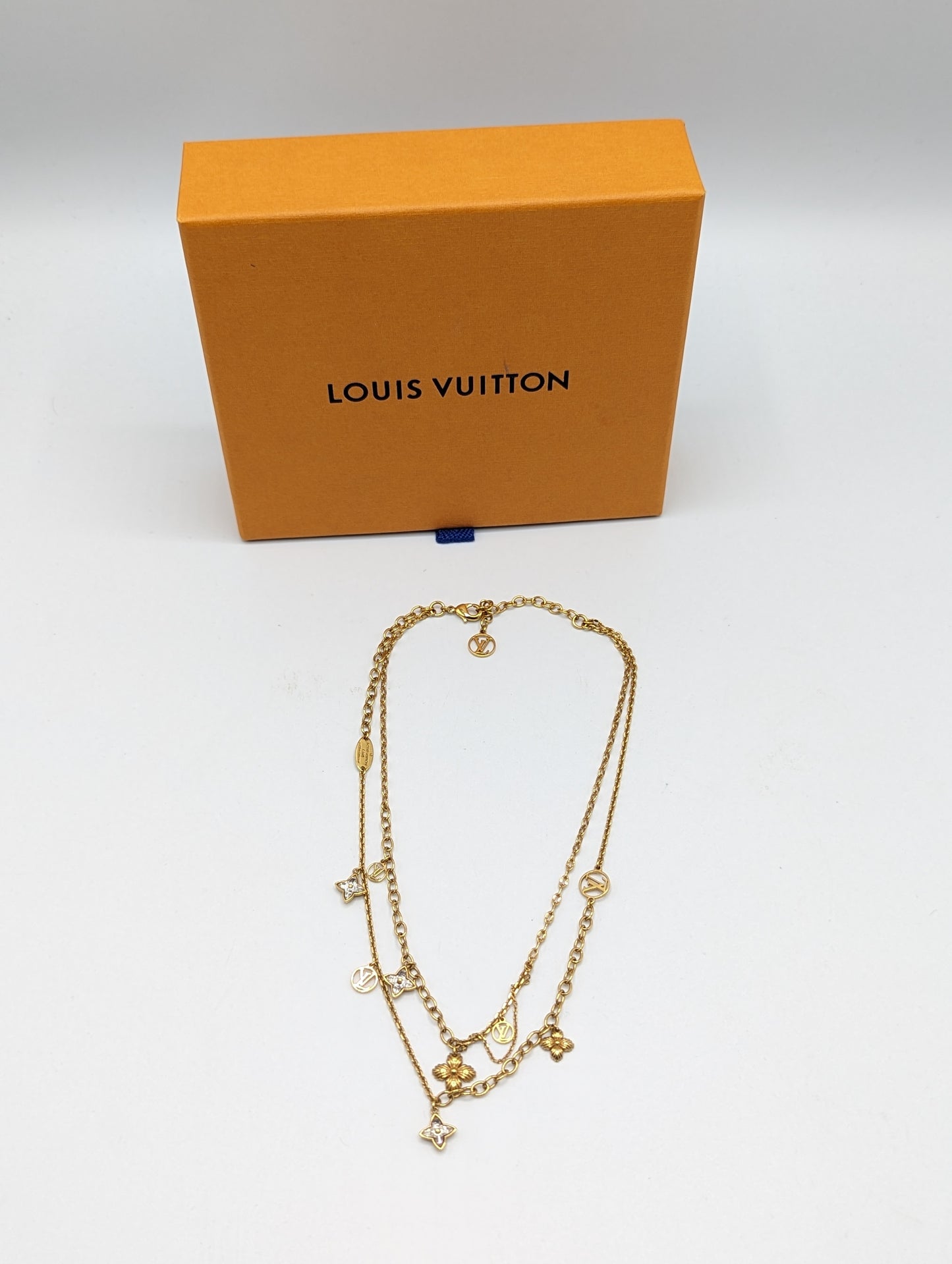 Louis Vuitton Blooming Strass Necklace Gold