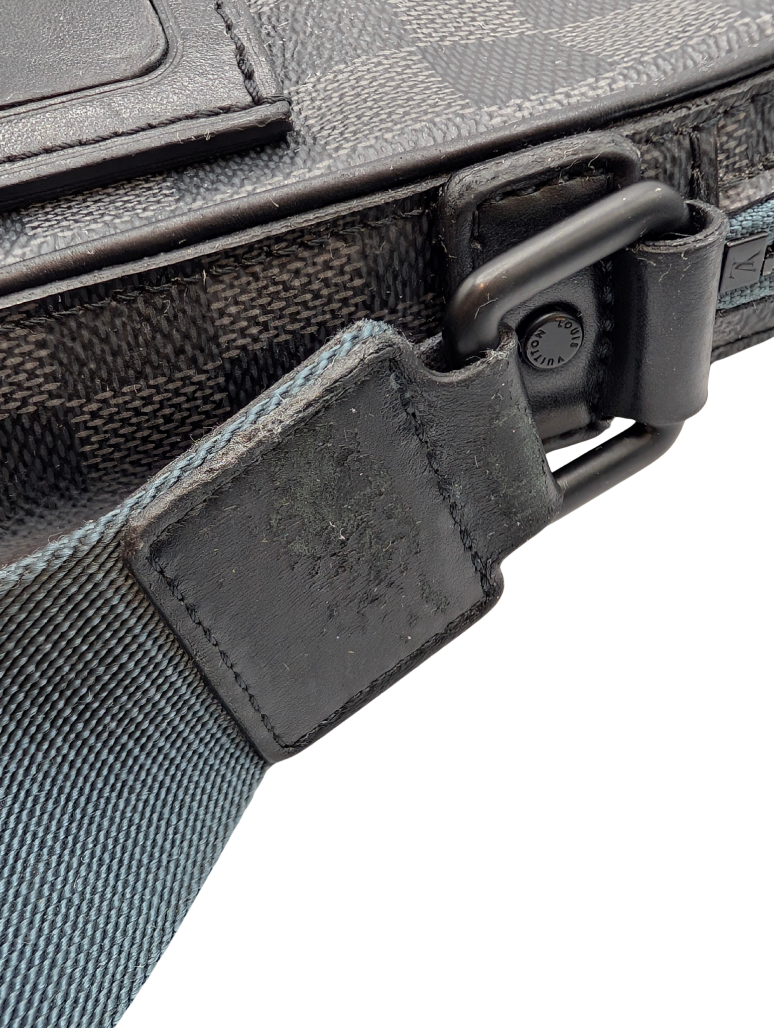 Louis Vuitton Damier Graphite Alpha Messenger Bag