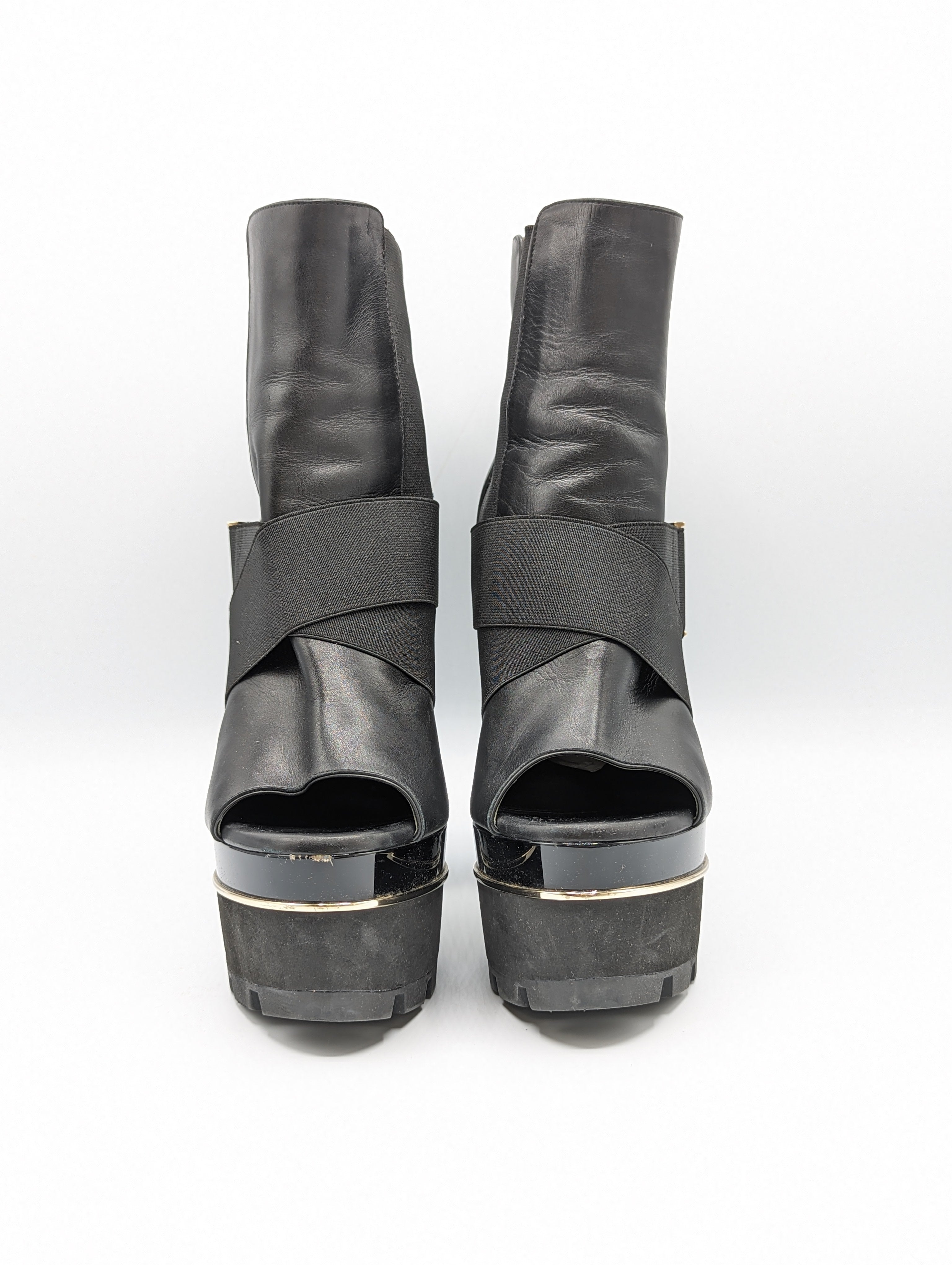 Versace Spring 2016 Black Leather Medusa Platform Booties Size 38
