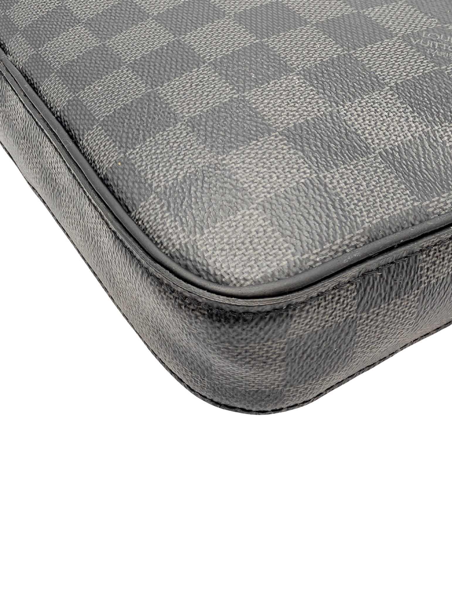 Louis Vuitton Damier Graphite Alpha Messenger Bag