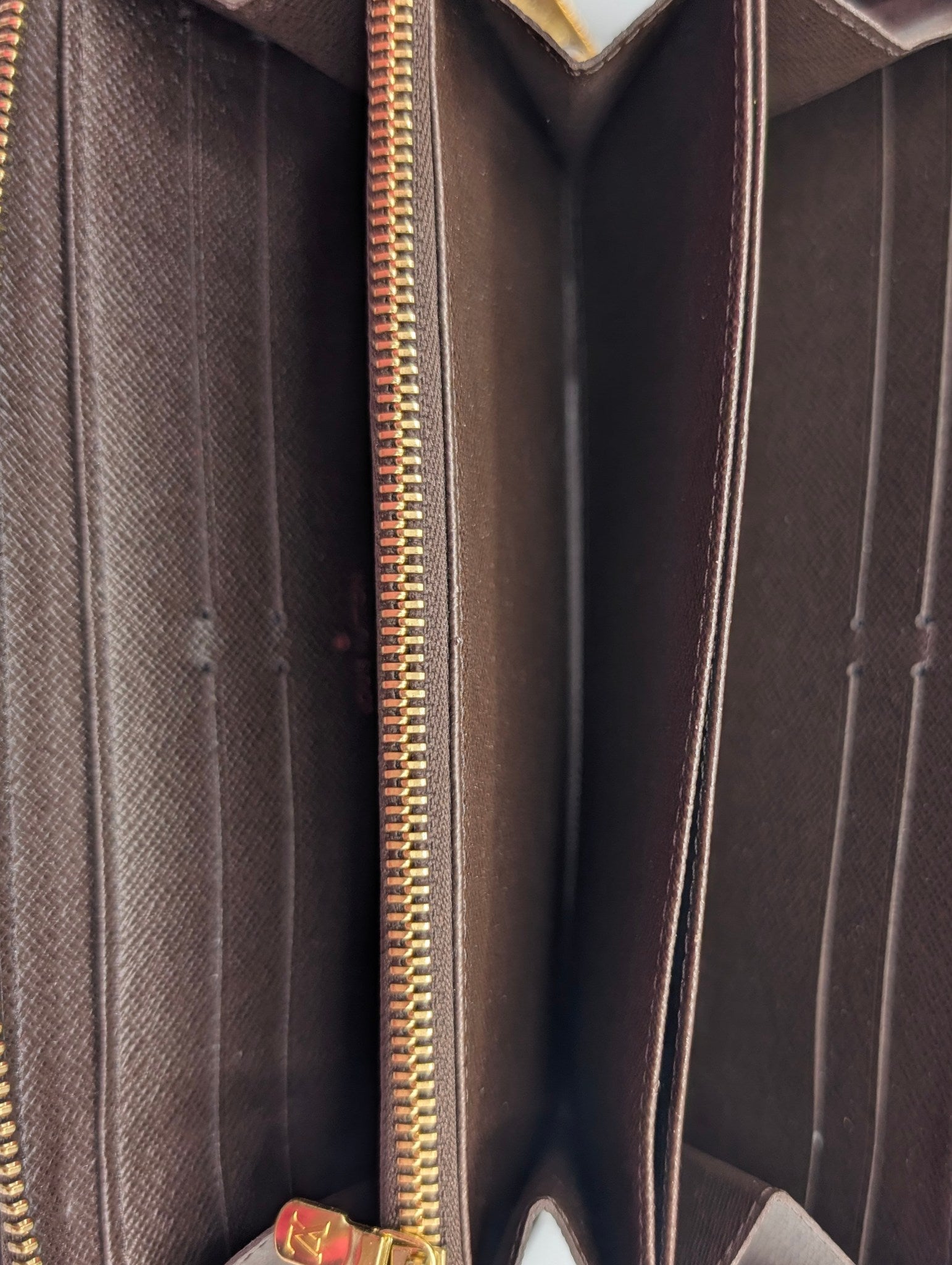 Louis Vuitton Damier Ebene Zippy Wallet