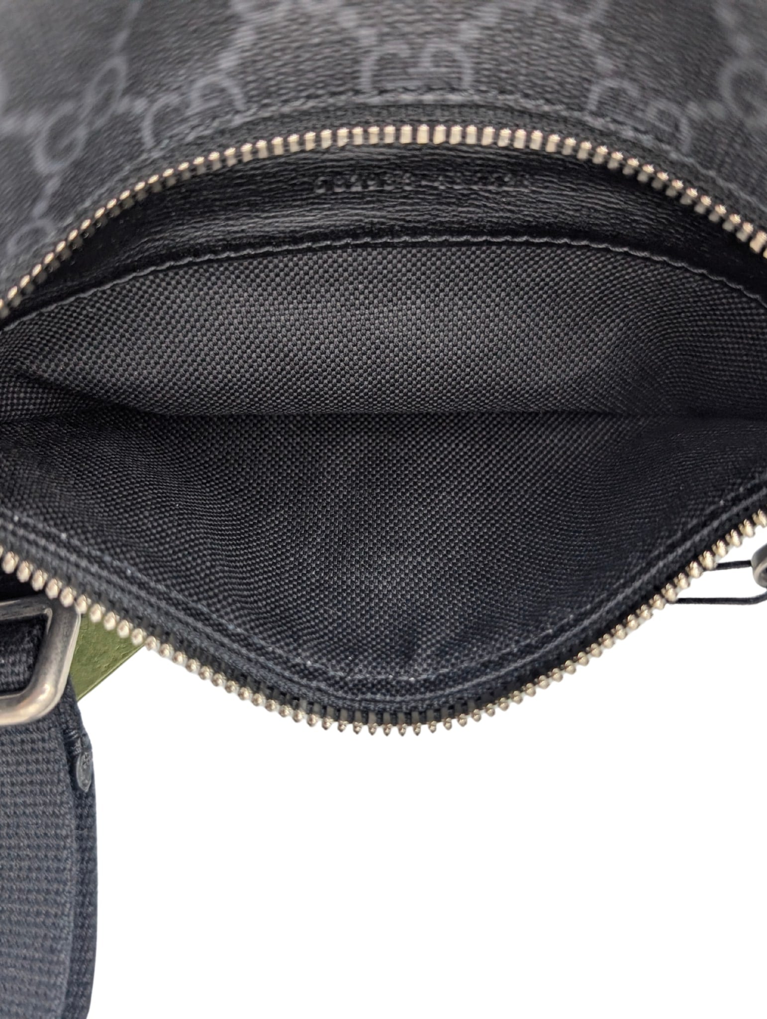 NWT Gucci Black Supreme Monogram Small GG Belt Bag