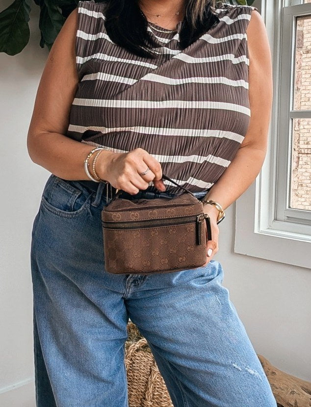 Gucci Brown Monogram Cosmetic Vanity Case